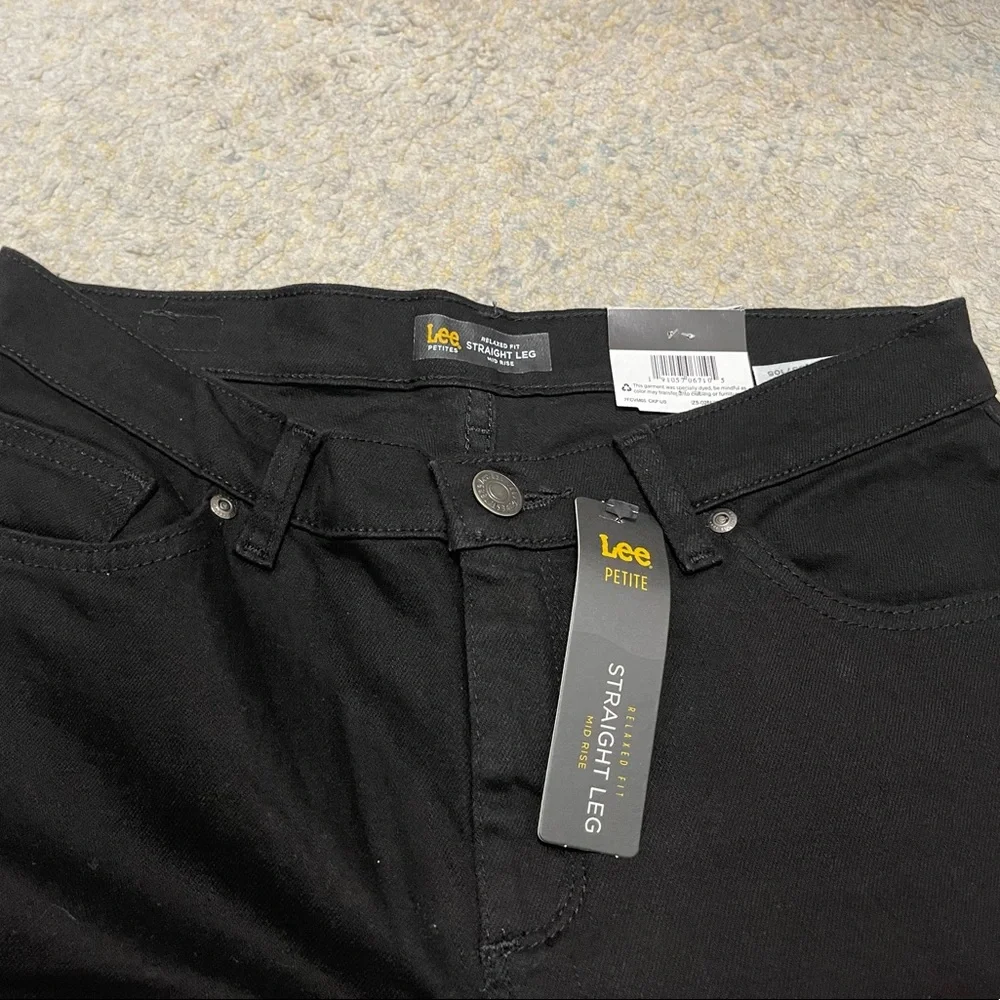 NWT Women’s Size 8 Relaxed Fit Straight Leg Mid Rise Jeans In Black - Picture 7 of 12